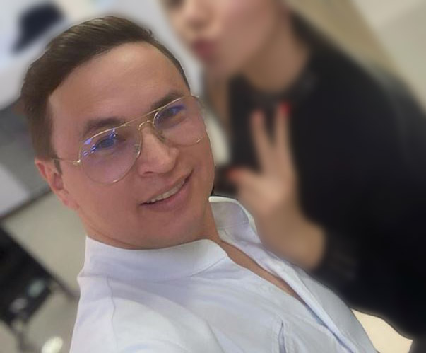 Yhonier Leal sería condenado a 26 años de prisión por su doble crimen 1 Yhonier Leal sería condenado a 26 años de prisión por su doble crimen Este miércoles se dieron a conocer algunos detalles del preacuerdo entre Yhonier Leal y la Fiscalía, luego de que en la audiencia celebrada el pasado 18 de enero aceptara su culpabilidad en los homicidios de su mamá, Marleny Hernández, y de su hermano, el estilista Mauricio Leal.