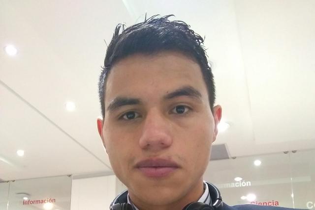 Falleció Jhonatan, el joven atacado salvajemente en Suba Después de diez días de sufrimiento, tras ser atacado violentamente el pasado 25 de diciembre en medio de un acto de intolerancia ocurrido en Suba, en las últimas horas falleció el joven Jhonatan Alexánder Tacuma Sánchez, de apenas 27 años de edad.