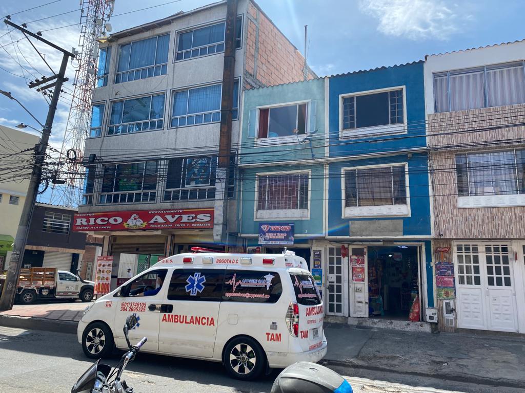 ¡Salvaje! Padrastro asesinó a niño de una puñalada, en Kennedy 3 ¡Salvaje! Padrastro asesinó a niño de una puñalada, en Kennedy A pocos metros de un oso de felpa con el que dormía abrazado el pequeño Cristian, quedó la navaja que usó su padrastro para arrebatarle la vida mientras dormía plácidamente en su cama en la madrugada de ayer.