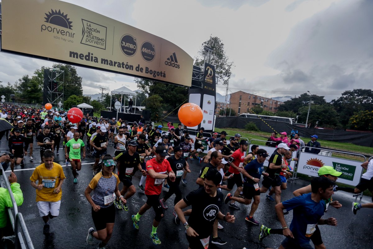 Este año la media maratón de Bogotá volverá a ser presencial 1 Este año la media maratón de Bogotá volverá a ser presencial Los organizadores de la Media Maratón de Bogotá confirmaron hoy que este año la competencia atlética se volverá a disputar de manera presencial, bajo el slogan: 'Expresa tu fuerza'. Hoy se realizó el lanzamiento oficial de la carrera.