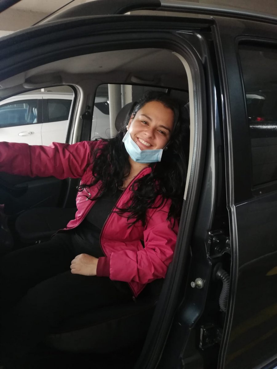 ¡Ayude a encontrarla! Buscan a Paola por las calles de Bogotá 10 ¡Ayude a encontrarla! Buscan a Paola por las calles de Bogotá En medio de la angustia y la zozobra que les genera no tener noticias de María Paola Navarro Cortés, sus familiares hablaron con Q’HUBO y reconstruyeron los últimos pasos que dio la mujer de 31 años antes de desaparecer.