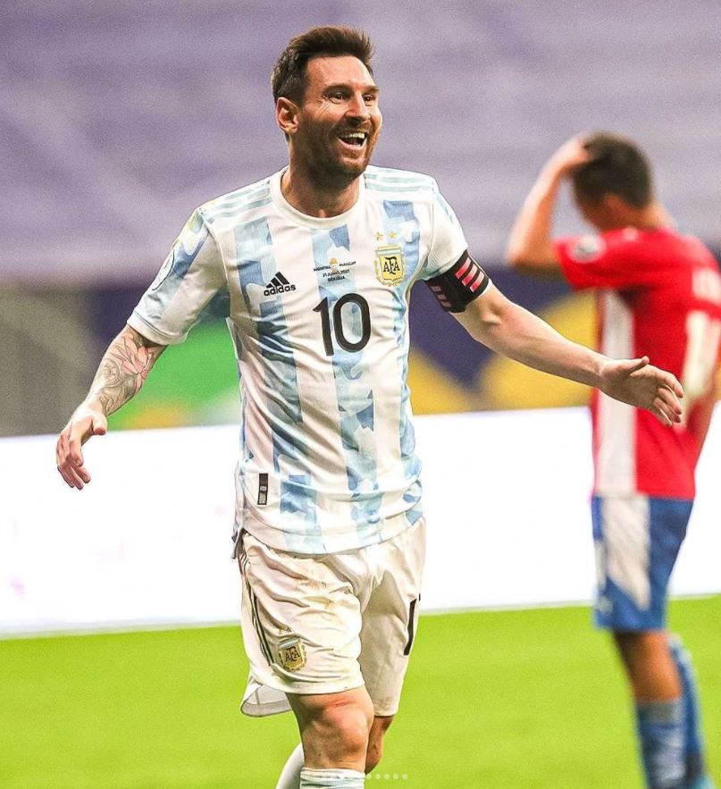 ¡Confirmado! Lionel Messi no jugará contra Colombia en la Eliminatoria 1 ¡Confirmado! Lionel Messi no jugará contra Colombia en la Eliminatoria Desde hace un par de días se venía manejando la versión de que la Selección de Argentina, clasificada anticipadamente para el Mundial Catar 2022, no iba a tener a su jugador más emblemático para sus próximos retos en la Eliminatoria Suramericana, y hace pocos minutos este hecho acaba de ser confirmado.