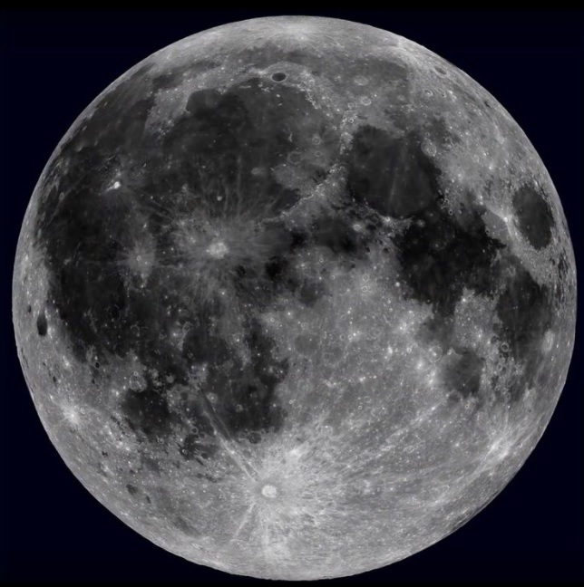 Esta noche se verá la 'luna del lobo' Durante la noche de este lunes, 17 de enero, el cielo se iluminará con la majestuosa 'luna del lobo'.