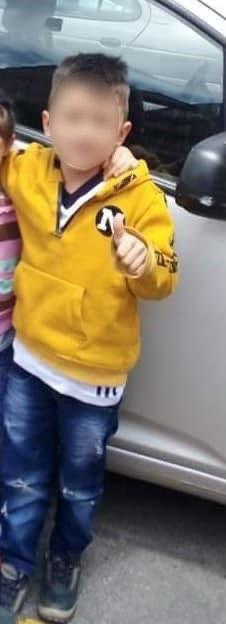 ¡Salvaje! Padrastro asesinó a niño de una puñalada, en Kennedy 2 ¡Salvaje! Padrastro asesinó a niño de una puñalada, en Kennedy A pocos metros de un oso de felpa con el que dormía abrazado el pequeño Cristian, quedó la navaja que usó su padrastro para arrebatarle la vida mientras dormía plácidamente en su cama en la madrugada de ayer.
