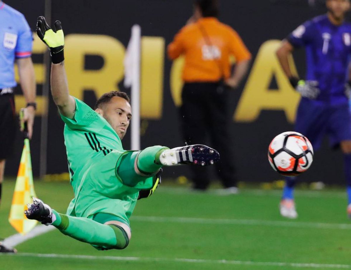 ¡Alarma! Ospina se perdería los próximos partidos de las Eliminatorias 1 ¡Alarma! Ospina se perdería los próximos partidos de las Eliminatorias Una de las figuras de la Selección Colombia, el guardameta David Ospina, está en duda para los próximos desafíos en las Eliminatorias al Mundial Catar 2022, todo por cuenta de una lesión sufrida este jueves en partido de la Copa Italia.