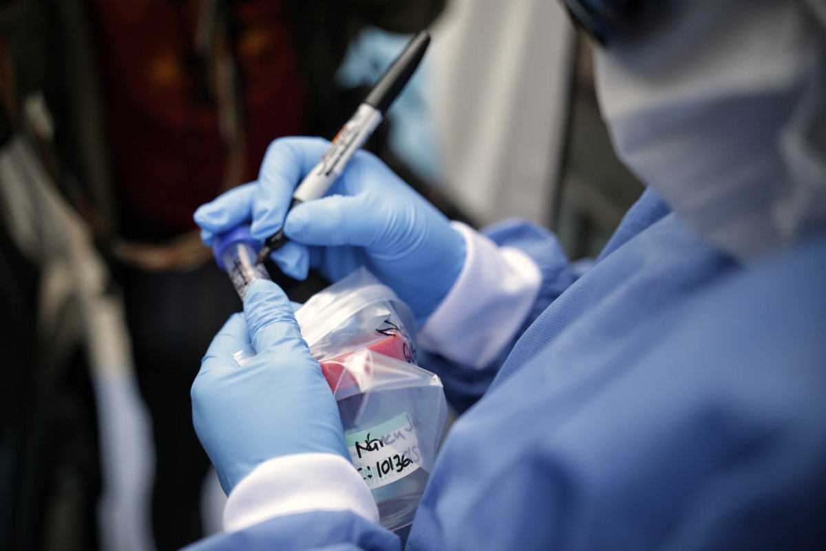 Colombia registró 251 personas fallecidas por COVID-19 este martes 1 Colombia registró 251 personas fallecidas por COVID-19 este martes El Ministerio de Salud notificó este martes 14.454 nuevos casos y 251 personas fallecidas a causa de la enfermedad del Covid-19. En el ultimo día se realizaron 58.676 pruebas diagnósticas.