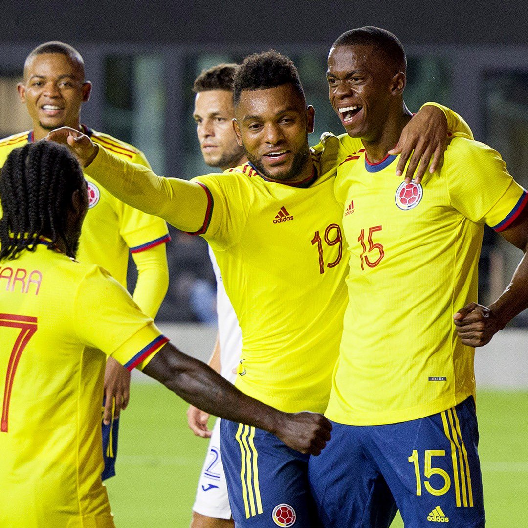 Las cuentas para meternos al Mundial 3 Las cuentas para meternos al Mundial La Selección Colombia se aferra a las matemáticas para tener una esperanza de ir al Mundial de Catar. Por eso en Q’HUBO le contamos cuáles son las cuentas que debe sacar la ‘Tricolor’ para clasificar directamente o en el repechaje.