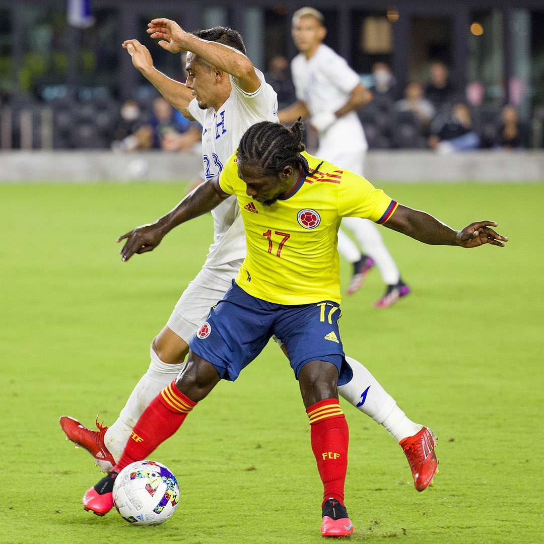 Selección Colombia inició hoy concentración para enfrentar a Perú y Argentina &nbsp;La Selección Colombia comienza desde hoy el 'Operativo Perú', que será el primer rival en esta doble confrontación de eliminatorias rumbo a Catar 2022.