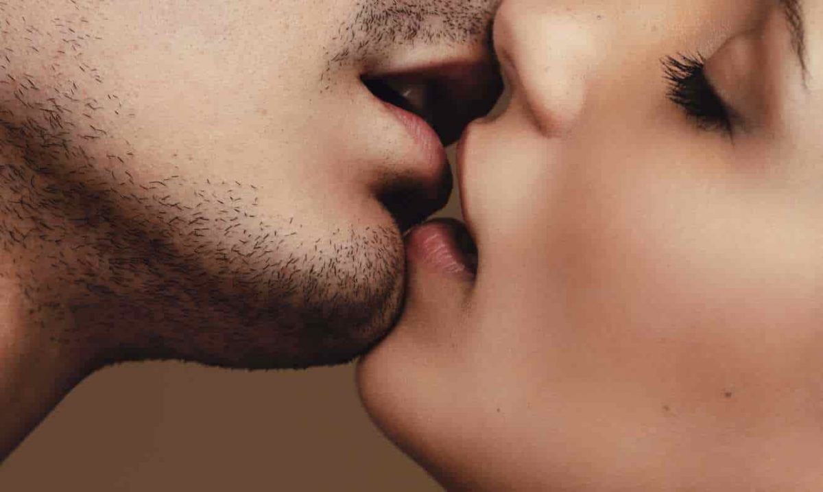 San Valentín aumenta la búsqueda de podcasts eróticos 3 San Valentín aumenta la búsqueda de podcasts eróticos Se acerca el famoso día de San Valentín, y muchos están en búsqueda de alternativas para sorprender a sus parejas y amigos en una fecha memorable, y los podcasts son una buena alternativa.