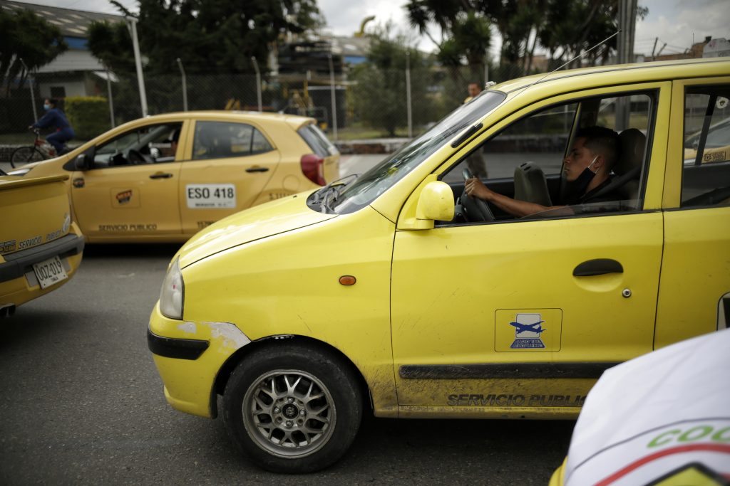 Inscríbase a los cursos gratis para aprender a ofrecer un mejor servicio de taxi Si usted está interesado o interesada en aprender a ofrecer un mejor servicio de taxi, preste atención, que esta convocatoria le interesa.