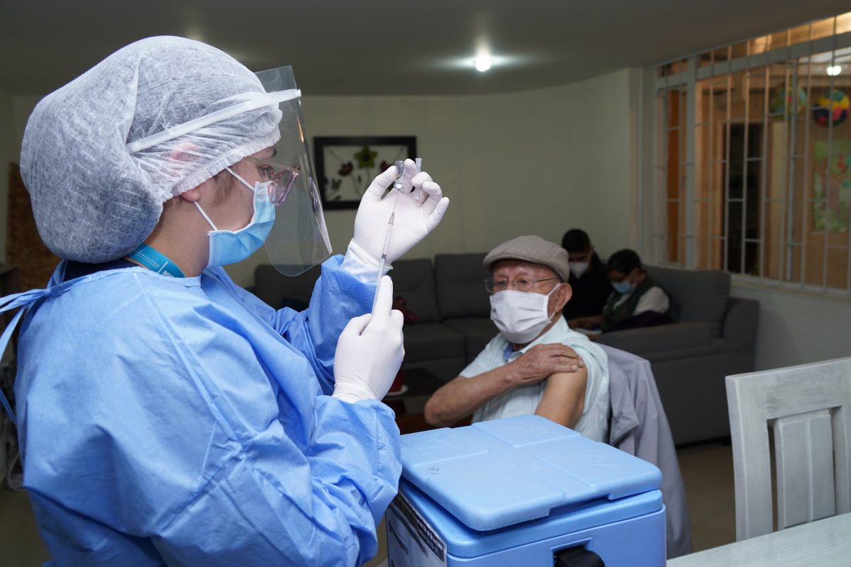 Ministerio de Salud otorgó 1.172 cupos para servicio social obligatorio 1 Ministerio de Salud otorgó 1.172 cupos para servicio social obligatorio A partir del mes de febrero, 1.172 egresados de los programas de educación superior del área de la salud prestarán su Servicio Social Obligatorio en todas las regiones del país.