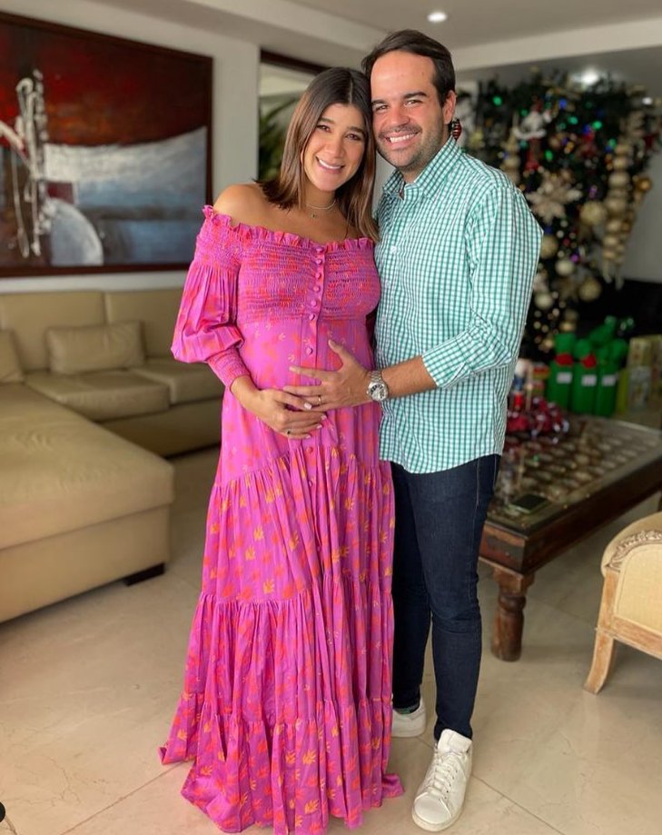 Los nueve chismes de la farándula de la semana que debe saber La influenciadora Natalia Segura mostró en su Instagram la evolución que ha tenido tras extraerse los biopolímeros de sus glúteos.