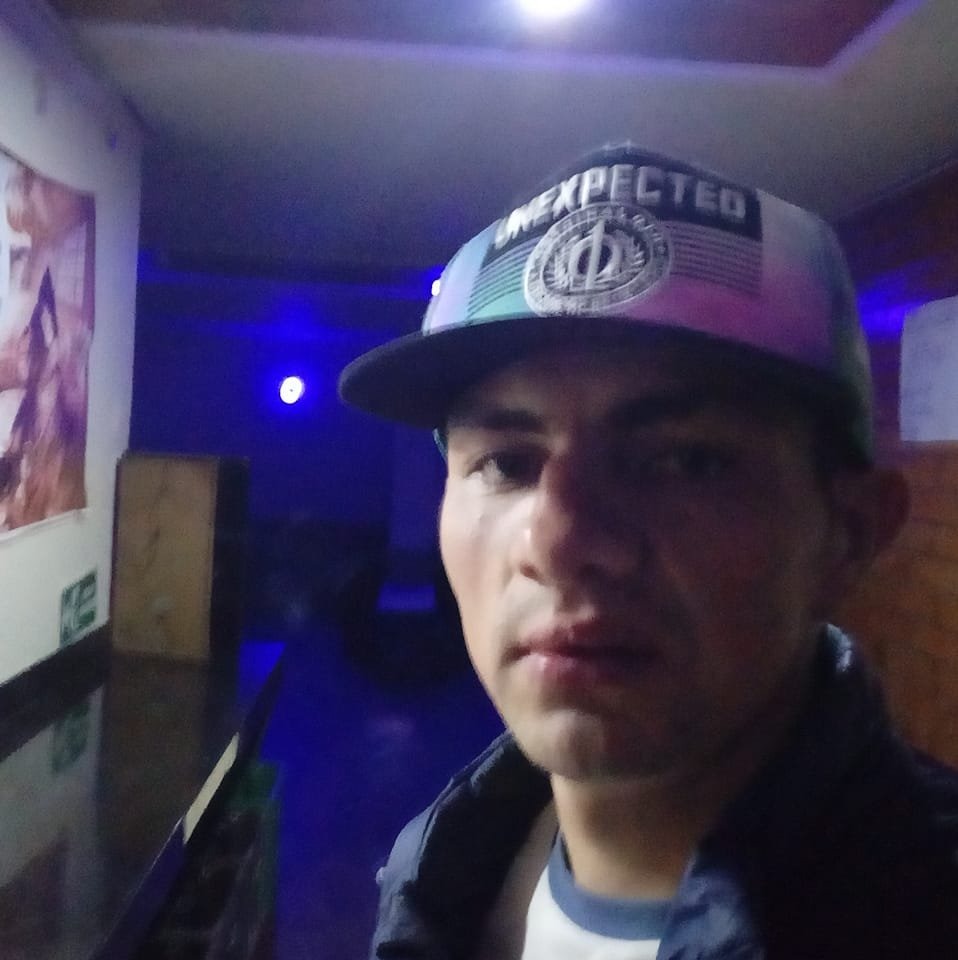 Asesinan a Juan Pablo en Zipaquirá 1 Asesinan a Juan Pablo en Zipaquirá En el momento en que Juan Pablo Rocha Murcia se despidió de un amigo con el que había estado departiendo por unos minutos en una esquina del barrio San Carlos, en el municipio de Zipaquirá (Cundinamarca), un sujeto se le acercó y, sin mediar palabra, le disparó.