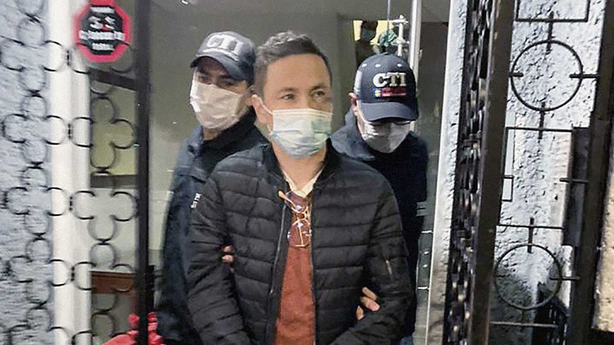 EN VIVO: Así avanza la audiencia de preacuerdo de Yhonier Leal y la Fiscalía Este martes, 73 días después de la imputación a Yhonier Rodolfo Leal Hernández por el asesinato de su hermano y su mamá, se dará a conocer el preacuerdo al que llegó con la Fiscalía tras aceptar su culpabilidad.