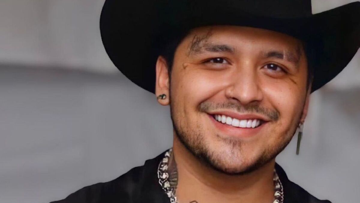 Christian Nodal confirma más conciertos en Colombia 1 Christian Nodal confirma más conciertos en Colombia Mientras que se recupera del despecho por la ruptura amorosa con la también cantante Belinda, e inicia el lento proceso de robarse los tatuajes de su cuerpo a través de los cuales le juraba amor eterno a la bella cantante, Christian Nodal continúa con su gira de conciertos, anunciando nuevas fechas en Colombia.