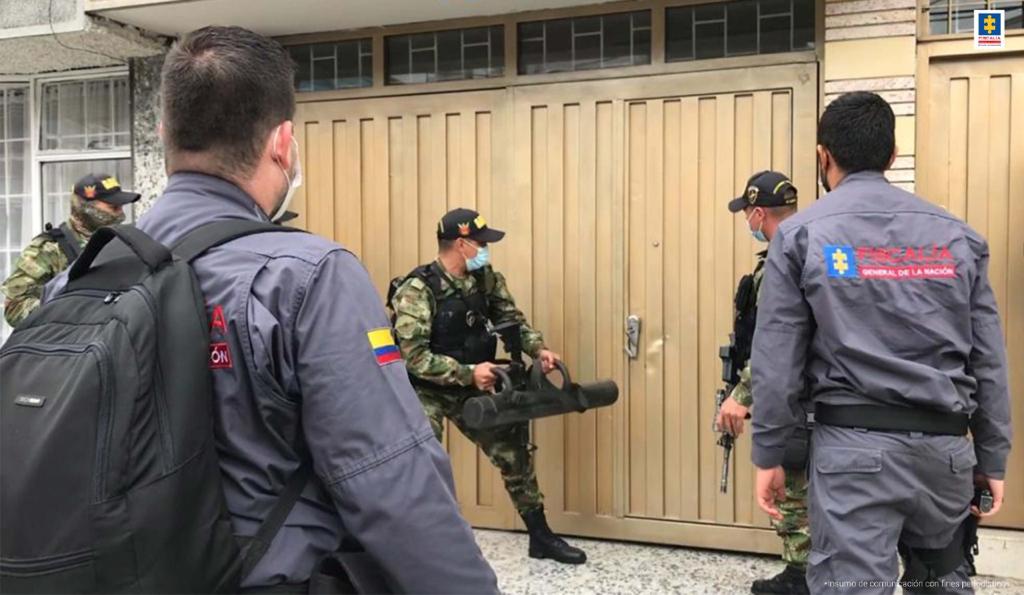 Judicializan a cinco personas por torturar a pacientes con problemas de adicción La Fiscalía logró la judicialización de cuatro hombres y una mujer que hacían parte de una Institución Prestadora de Salud (IPS) dedicada a la atención de personas con problemas de adicción y desórdenes en el comportamiento.