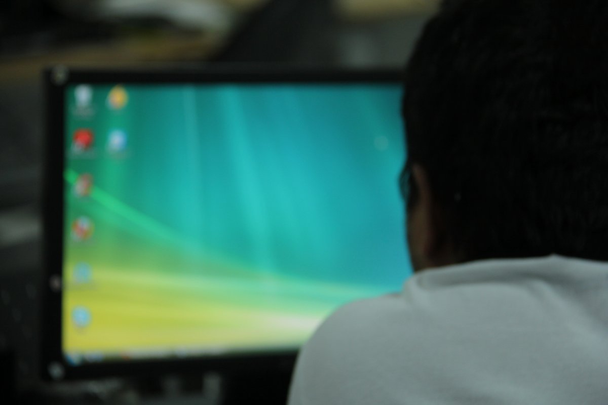 Ventas por medio de internet crecieron un 40% en Colombia 9 Ventas por medio de internet crecieron un 40% en Colombia La compañía experta en eCommerce, BlackSip, en apoyo con la Cámara Colombiana de Comercio Electrónico (CCCE), reveló los datos del comportamiento que tuvo las ventas online el año pasado en Colombia.