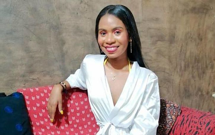 Dolor por el atroz asesinato de la modelo webcam Leicy Reyes 2 Dolor por el atroz asesinato de la modelo webcam Leicy Reyes La joven Leicy Reyes Torres, modelo webcam, fue encontrada sin vida en el interior de su casa, con las manos atadas y con una cobija en la cabeza.