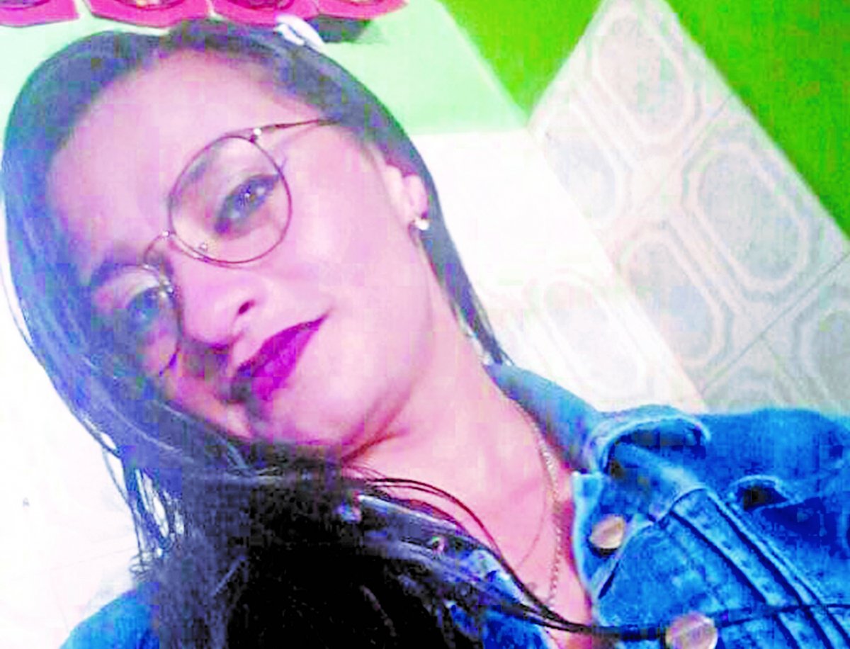 Infame homicidio de Leidy Jhoanna en Soacha La sevicia que utilizó el homicida de Leidy Jhoanna Guiza Vargas para arrebatarle la vida, quedó evidenciada en diferentes partes de su cuerpo, el cual fue hallado tendido en una desolada y destapada calle del sector Altos de la Florida, en el municipio de Soacha.