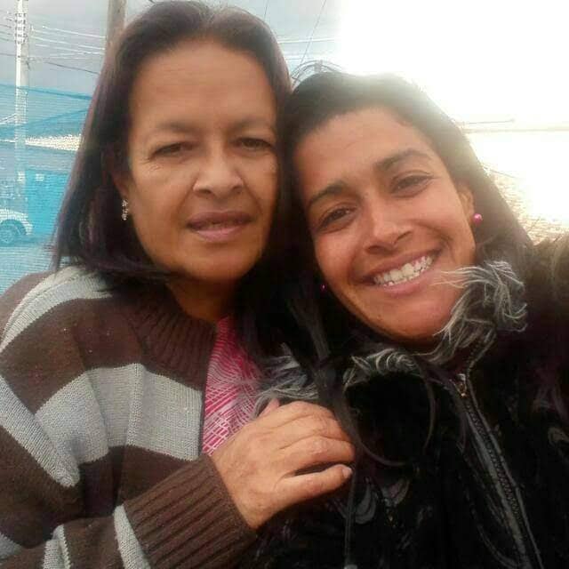 La epopeya cotidiana de los Andueza El 26 de mayo de 2018, los Andueza partieron por carretera de Caracas hacia la frontera con Colombia. No tenían pasaportes. “Tuvimos que pagar para poder pasar”, dice Yetzaí Alexandra Andueza Monsalve, menor de las hermanas Andueza. Ya en Cúcuta, el 28, intermediarios colombianos y venezolanos les esquilmaron a los migrantes el poco dinero que traían y algunas pertenencias. “Todo se gastó y mi mamá, mi hijo y yo, no teníamos pasajes para podernos venir a Bogotá”, dice.