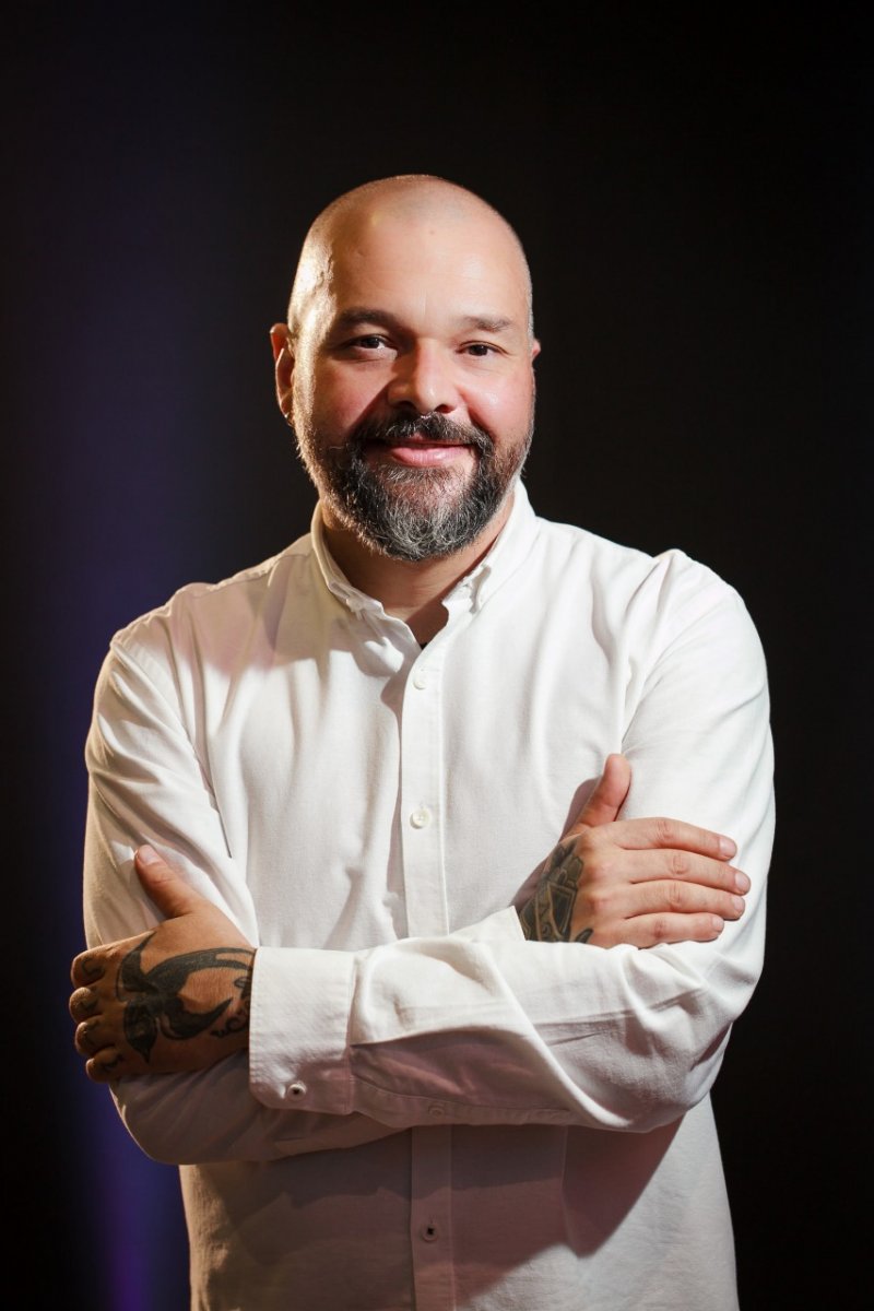 EN ENTREVISTA: conozca las tendencias de moda Para este año 2022 la figura humana ha servido como inspiración y materialización de nuevos productos de moda, pues se llegó a la conclusión de que el cuerpo tiene una influencia en los comportamientos en el consumidor, en la salud y así mismo en la comunicación de la diversidad, donde todos los cuerpos importan.&nbsp;&nbsp;