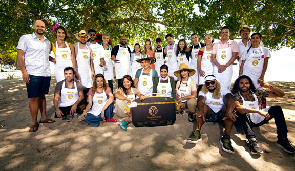 Esta noche se estrena 'MasterChef Celebrity' 1 Esta noche se estrena 'MasterChef Celebrity' Desde este lunes, 'Yo me llamo', el programa más visto de la televisión colombiana, tendrá una fuerte competencia, pues durante los últimos meses se había tenido que enfrentar a la segunda repetición de la telenovela 'Pura Sangre'.