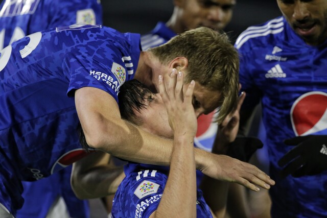 Millonarios y Nacional debutan esta semana en Copa Libertadores Acabar con la mala racha que han tenido los colombianos en los últimos años es el principal reto que tendrán en 2022 los clubes que representarán al país en la Copa Libertadores.