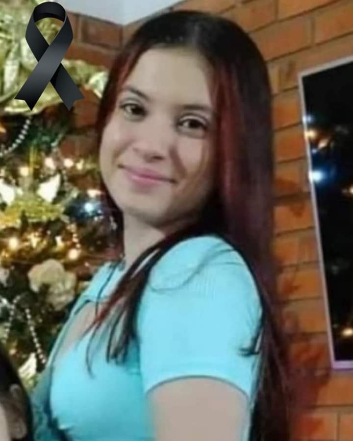 Asesinan a puñal a estudiante de colegio por robarle el celular En la madrugada de este viernes, a pesar de los esfuerzos de los profesionales del Hospital Universitario de Santander (HUS), falleció la jovencita que fue apuñalada en varias oportunidades cuando intentaba evitar que le robaran su celular en el túnel del Mesón de los Búcaros, en Bucaramanga.