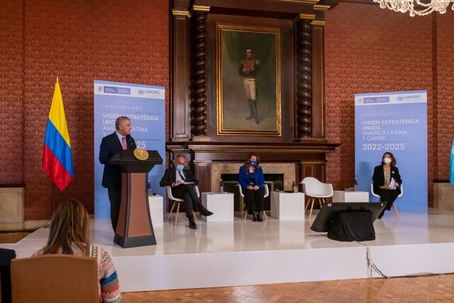 Oficina de la ONU contra la droga y el delito tendrá sede en Bogotá 8 Oficina de la ONU contra la droga y el delito tendrá sede en Bogotá La Oficina de las ONU contra la Droga y el Delito (Unodc) informó que la entidad tendrá sede en Bogotá la cual operará y trabajará en investigaciones y operaciones de la entidad que se presenten en países como Argentina, Chile, Bolivia, Ecuador y Uruguay, también en el territorio nacional.