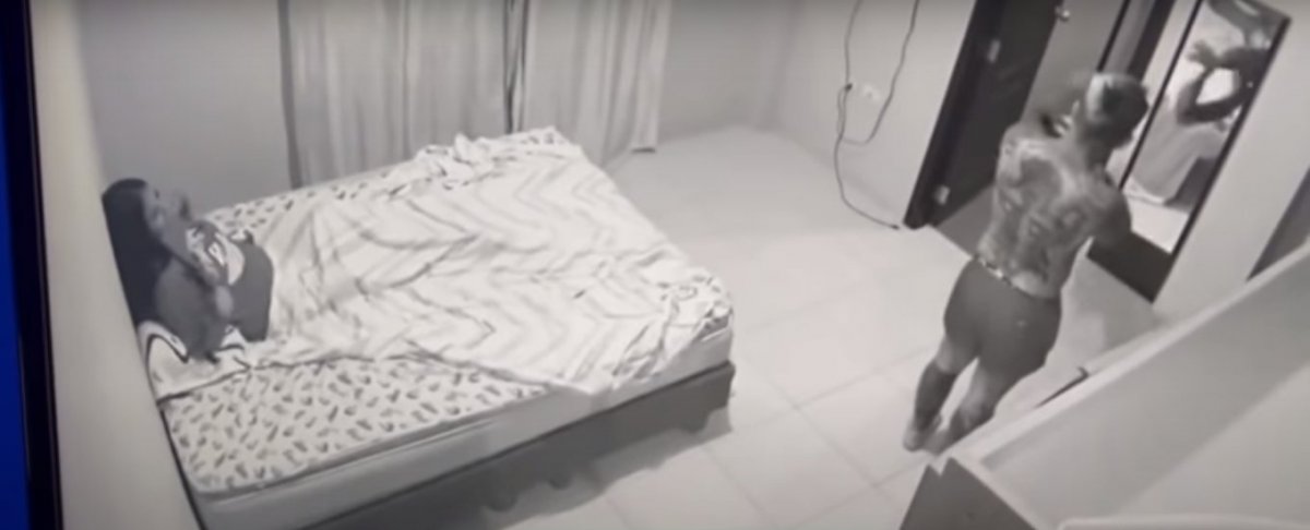 EN VIDEO: Mujer asegura que este ataque paranormal la hizo perder a su bebé 1 EN VIDEO: Mujer asegura que este ataque paranormal la hizo perder a su bebé Una influenciadora habría perdido al bebé que llevaba en el vientre por un ataque paranormal que vivió junto a su pareja, el cual quedó registrado en un video de cámaras de seguridad.
