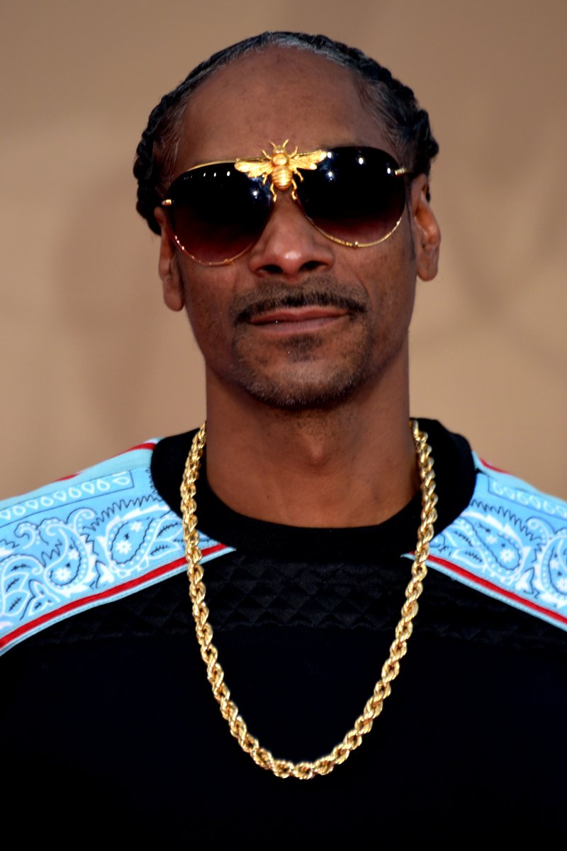 Snoop Dogg es demandado por agresión sexual 1 Snoop Dogg es demandado por agresión sexual Una mujer demandó al rapero estadounidense Snoop Dogg a quien acusa de haberla agredido sexualmente en 2013 en California. La demanda fue consignada el miércoles ante un tribunal federal de Los Ángeles.