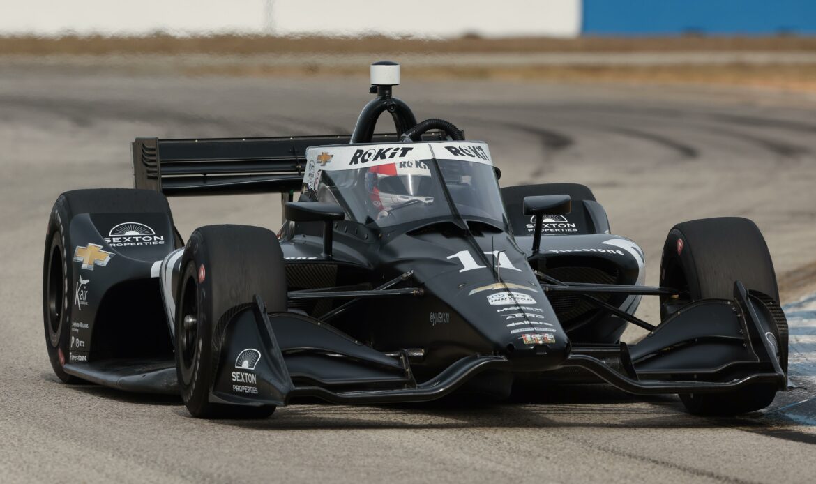 Tatiana Calderón debutará en la IndyCar El Gran Premio de San Petersburgo (Florida) de este fin de semana contará con algunas novedades para AJ Foyt Racing, ya que será la primera vez que el equipo presente tres autos de tiempo completo en la serie IndyCar y en uno de ellos estará la corredora Tatiana Calderón.