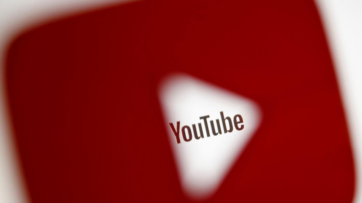 Lo nuevo de YouTube para competir con TikTok y otras redes 2 Lo nuevo de YouTube para competir con TikTok y otras redes YouTube presentó este jueves sus proyectos para 2022, que apuntarán por ejemplo a atraer a su plataforma virtual de videos a los influencers o a impulsar los formatos populares, en el contexto de una batalla cada vez más feroz para retener a los creadores y mantener la atención de los usuarios del ramo.