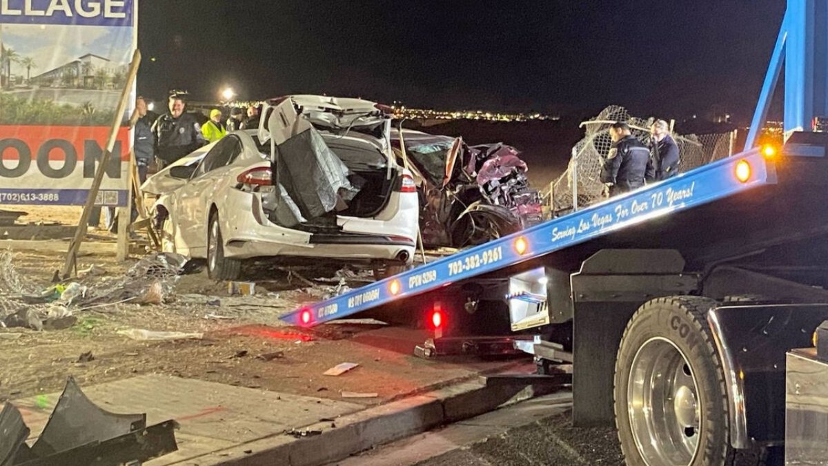 ¡Qué tragedia! Perdieron a sus seis hijos en un accidente de tránsito 2 ¡Qué tragedia! Perdieron a sus seis hijos en un accidente de tránsito Una terrible e inexplicable tragedia viven hoy Jesús Mejía y Erlinda Zacarías, una pareja de esposos latinos, que perdieron a sus seis hijos en un brutal accidente de tránsito ocurrido el fin de semana pasado en Las Vegas, Estados Unidos.