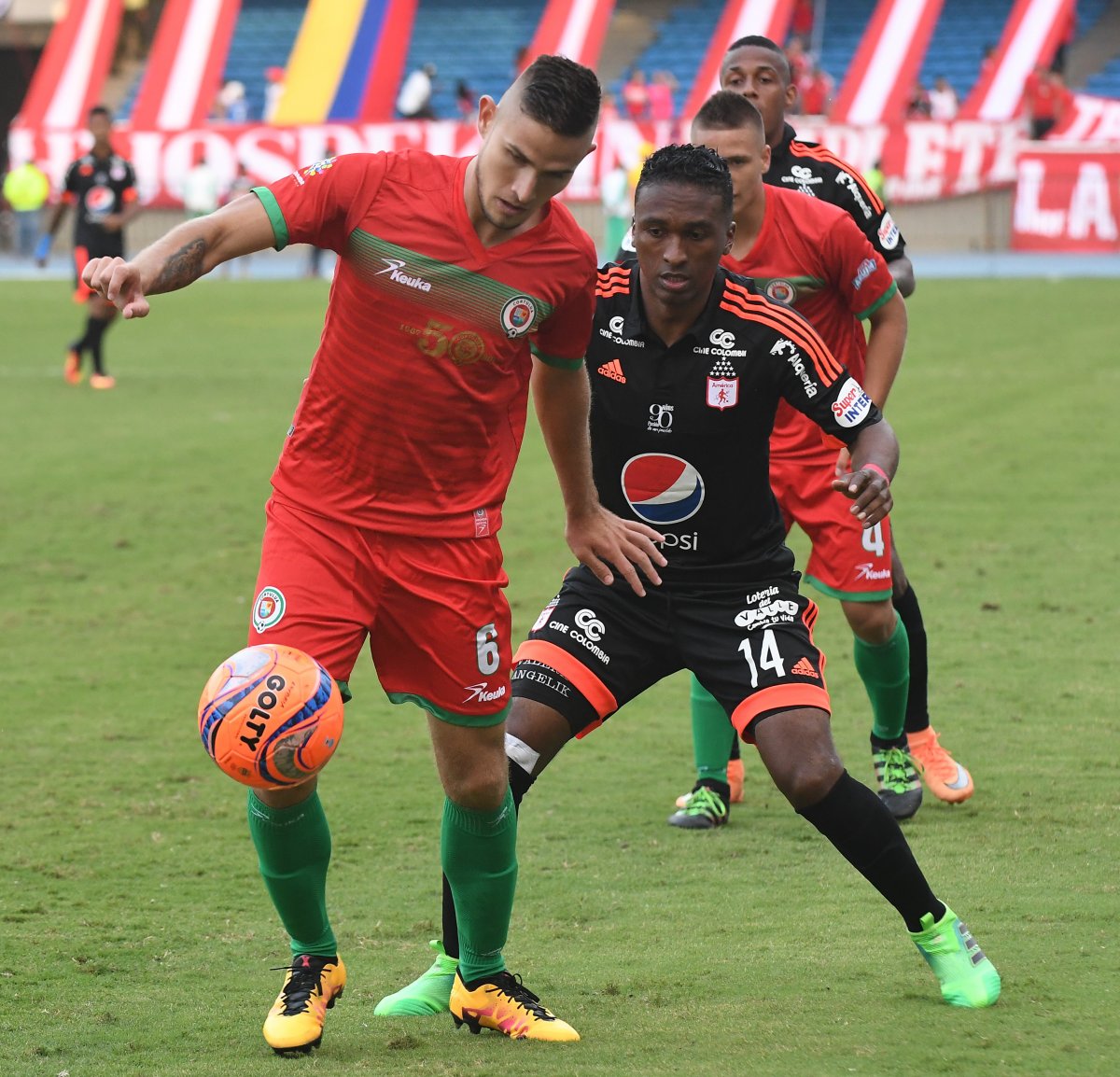 América visita al Cortuluá esta tarde, en la cuarta fecha de la liga 2 América visita al Cortuluá esta tarde, en la cuarta fecha de la liga América visita a Cortuluá en el Estadio 12 de Octubre en la fecha 4, de la Liga Colombiana a las 4 de la tarde de este viernes. El conjunto rojo de Cali buscará seguir por la senda victoriosa tras golear 3-0 al Atlético Bucaramanga en la jornada anterior.