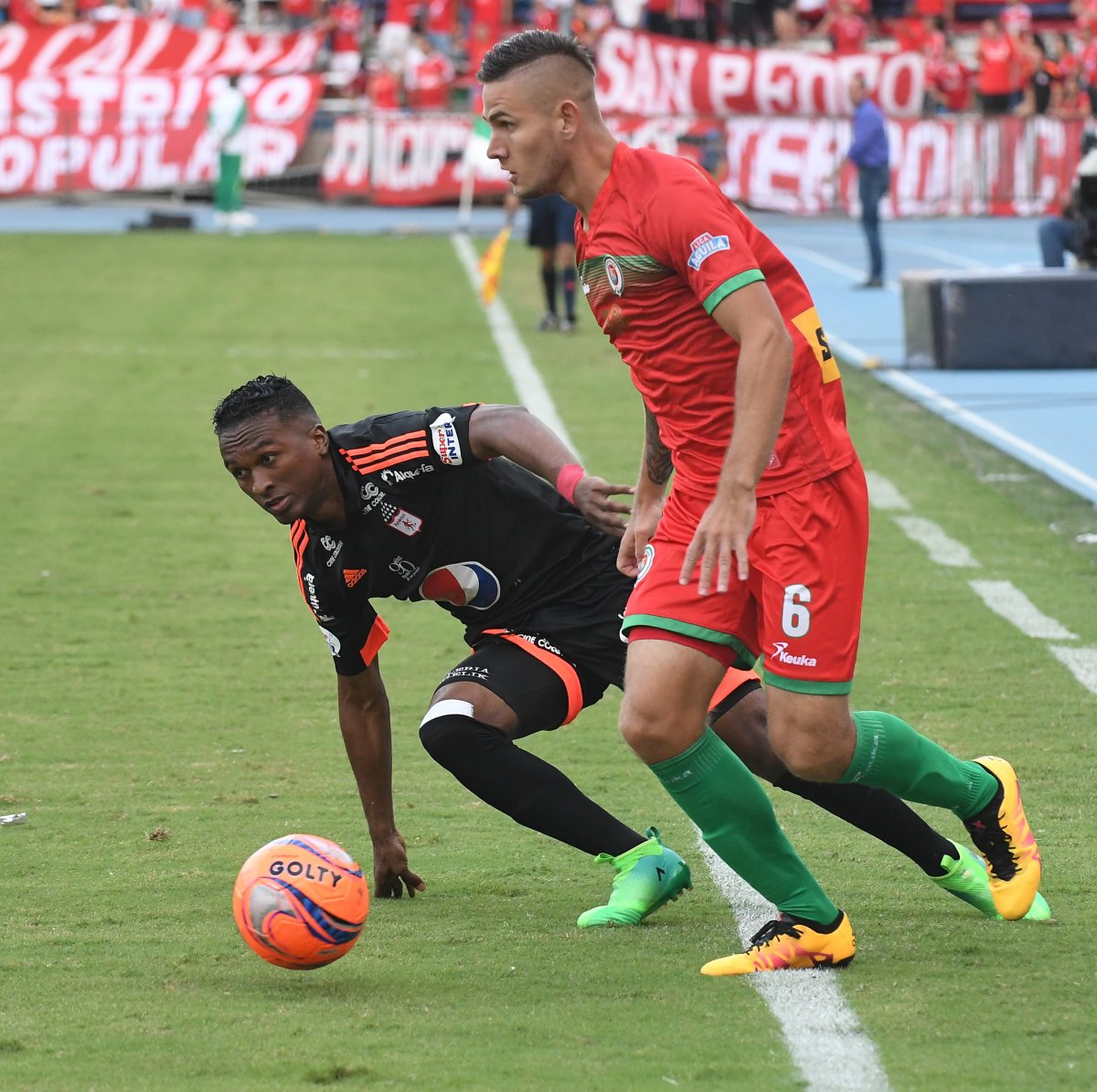 América visita al Cortuluá esta tarde, en la cuarta fecha de la liga 1 América visita al Cortuluá esta tarde, en la cuarta fecha de la liga América visita a Cortuluá en el Estadio 12 de Octubre en la fecha 4, de la Liga Colombiana a las 4 de la tarde de este viernes. El conjunto rojo de Cali buscará seguir por la senda victoriosa tras golear 3-0 al Atlético Bucaramanga en la jornada anterior.