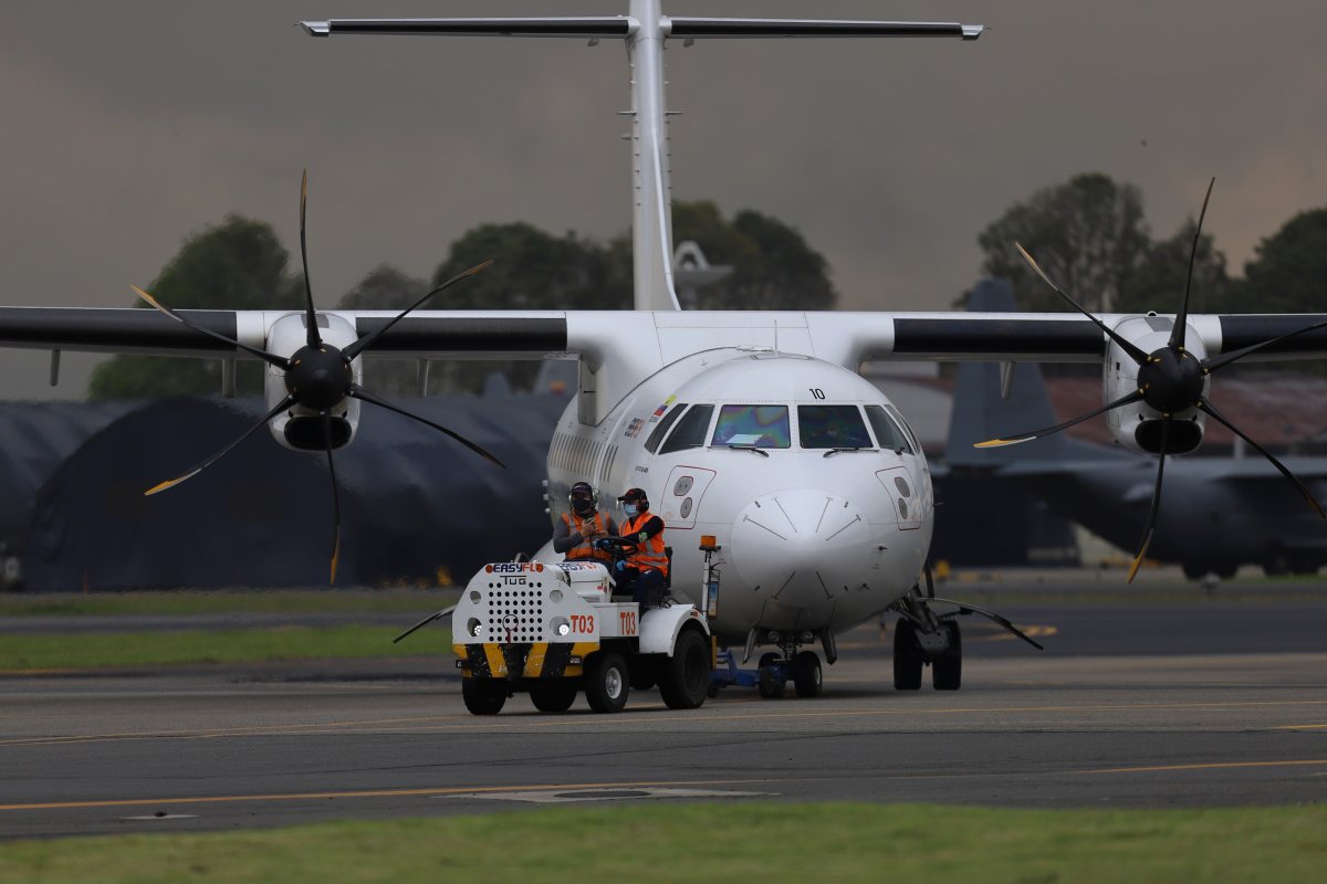 Italia, Alemania y otros países cierran espacio aéreo a aviones rusos 1 Italia, Alemania y otros países cierran espacio aéreo a aviones rusos El ministro de Transporte alemán, Volker Wissing, ha anunciado este domingo el cierre de su espacio aéreo a partir de las 15.00 durante tres meses, mientras que “Italia ha comenzado a cerrar su espacio aéreo para Rusia”, ha hecho saber este domingo el servicio de prensa del Gobierno de la república.