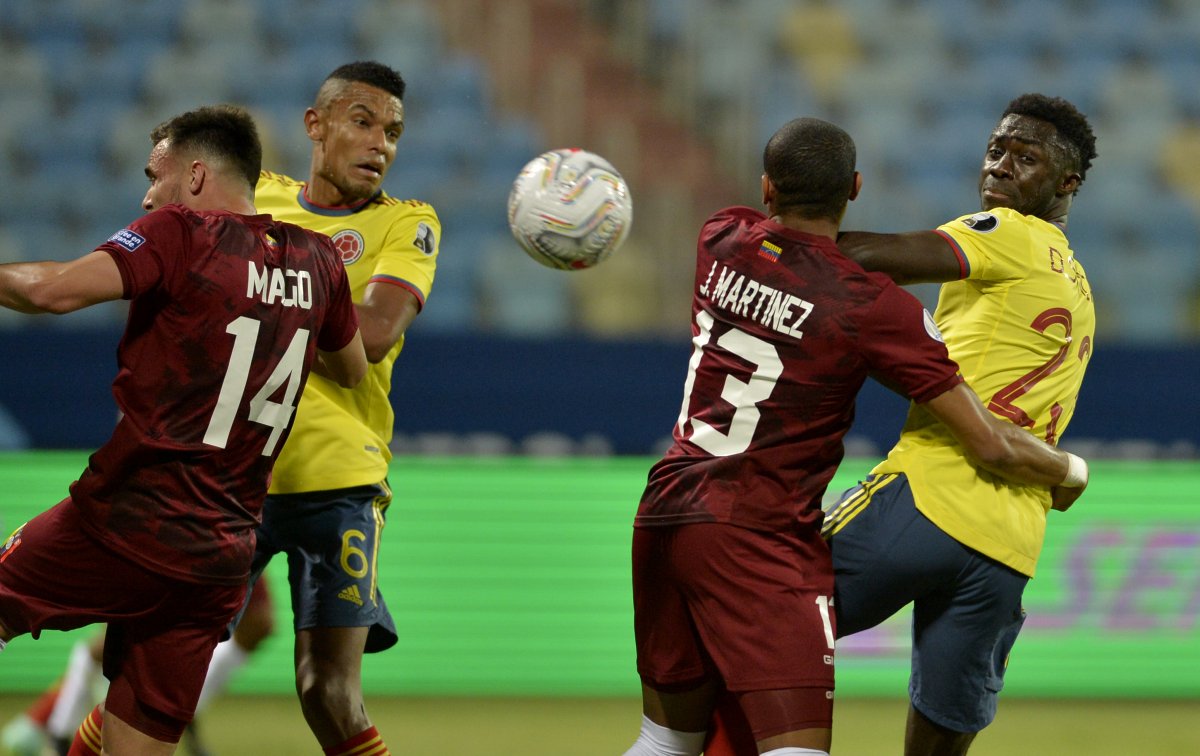 Las cuentas que hace la Selección para ilusionarse con Catar 3 Las cuentas que hace la Selección para ilusionarse con Catar Con tanque de oxígeno y casi agonizante se encuentra la Selección de Colombia, tras la nefasta doble fecha en las jornadas 15 y 16 de la Eliminatoria Suramericana, al perder 1-0 contra Perú y frente a Argentina, resultados que lo tienen lejos de la posibilidad de clasificar al Mundial Catar 2022.