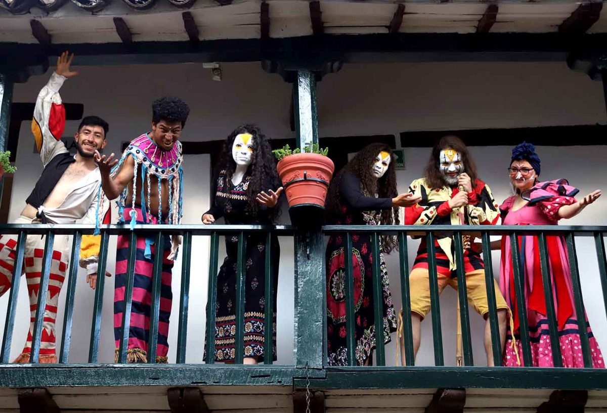 Estímulos y convocatorias de la Orquesta Filarmónica de Bogotá 2 Estímulos y convocatorias de la Orquesta Filarmónica de Bogotá La Orquesta Filarmónica de Bogotá entregará más de mil millones de pesos, correspondientes a 26 convocatorias para este año 2022, y otorgarán 150 estímulos por un valor de 700 millones de pesos a ganadores de convocatorias, y, alrededor de $190 millones para jurados.