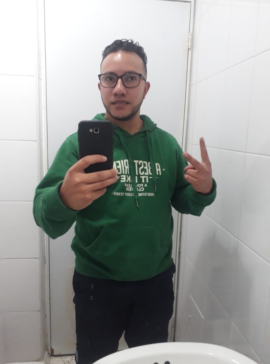 Trágico accidente de los hermanos Camacho en Ciudad Bolívar 1 Trágico accidente de los hermanos Camacho en Ciudad Bolívar La vida de los hermanos David Stiven y Yeiron Miguel Camacho Vanegas terminó sobre el pavimento, a pocos metros de la motocicleta en la que se movilizaban, y justo cuando apenas se empezaba a asomar el sol en la madrugada de ayer, todo por cuenta de un trágico accidente.