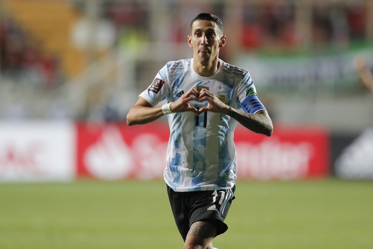 Esta es la nómina que tendrán los argentinos para enfrentar a Colombia La Selección de Argentina también dio a conocer la nómina para enfrentar este martes (6:30 p. m.) a Colombia, por la fecha 16 de las Eliminatorias al Mundial de Catar 2022. 