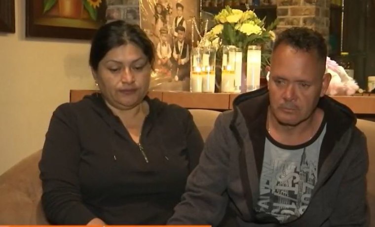¡Qué tragedia! Perdieron a sus seis hijos en un accidente de tránsito 1 ¡Qué tragedia! Perdieron a sus seis hijos en un accidente de tránsito Una terrible e inexplicable tragedia viven hoy Jesús Mejía y Erlinda Zacarías, una pareja de esposos latinos, que perdieron a sus seis hijos en un brutal accidente de tránsito ocurrido el fin de semana pasado en Las Vegas, Estados Unidos.