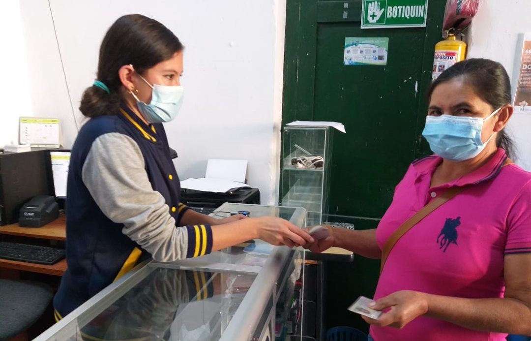 4 millones de familias recibirán ingreso solidario la primera semana de marzo 1 4 millones de familias recibirán ingreso solidario la primera semana de marzo El presidente de la República, Iván Duque, confirmó en días pasados que durante la primera semana de marzo alrededor de cuatro millones de familias recibirán el primer giro del ingreso solidario, el programa del Gobierno que subsidia a los ciudadanos con menos recursos, y cuyo alcancé se amplió para un millón de familias más en 2022.