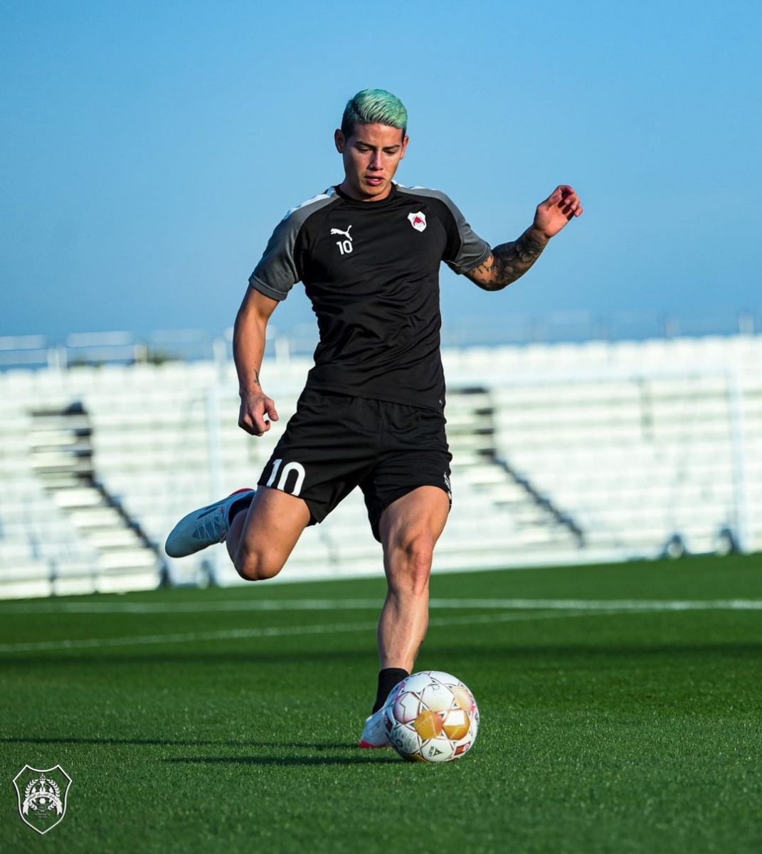 Los 10 deportistas más seguidos de Instagram 1 Los 10 deportistas más seguidos de Instagram Si hablamos de seguidores en Instagram, el mundo del deporte sale a relucirse por la gran influencia que tiene en todo el mundo, yendo desde Cristiano Ronaldo como la persona más seguida, hasta el colombiano y gran estrella del Al Rayyan, James Rodríguez.