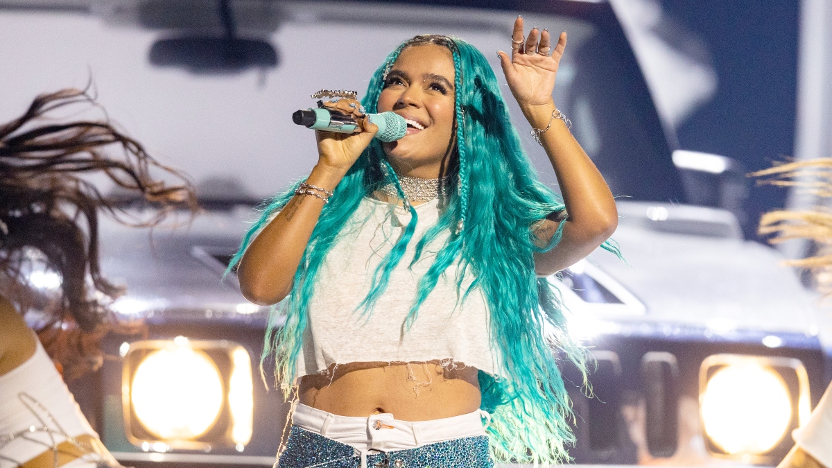 Rumores del nuevo amor de Karol G, que sería otro reguetonero 9 Rumores del nuevo amor de Karol G, que sería otro reguetonero La cantante paisa Karol G empezó este año con toda en el plano profesional, pues ha tenido bastante éxito en su carrera musical. Pero a pesar de eso, muchos esperan que la bella artista anuncie cuál es su nuevo amor, del cual ya hay rumores, tras dejar en el pasado a su expareja, Anuel.