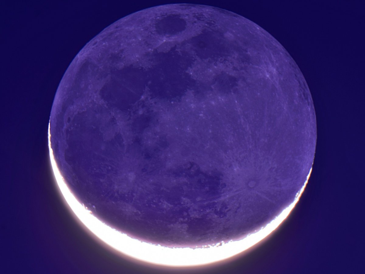 La influencia de las fases lunares en nuestro día 1 La influencia de las fases lunares en nuestro día La influencia de las fases lunares tienen más importancia en el día a día de la que creemos. Los astros y sus movimientos pueden conllevar múltiples cambios energéticos y espirituales, es por esto que hay varias etapas de la luna donde se pueda sentir mayor confianza para tomar decisiones, o simplemente nuestro estado de humor puede subir o bajar.
