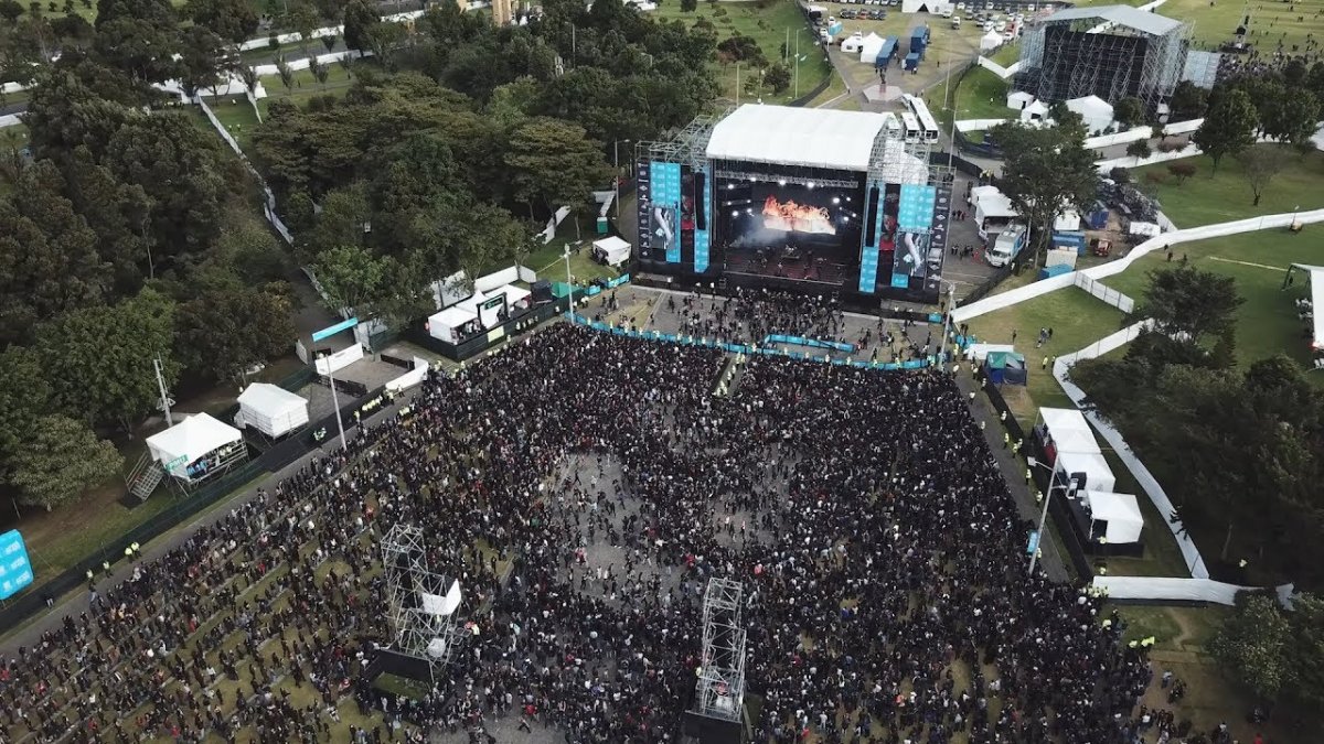 Los festivales al parque están de regreso en Bogotá 2 Los festivales al parque están de regreso en Bogotá Renovados, con actividades descentralizadas y mayor diversidad en su oferta artística, regresan los festivales al parque. Así lo dio a conocer la Alcaldía Mayor de Bogotá y el Instituto Distrital de las Artes, siendo Colombia al Parque 20 años, el primero de ellos.
