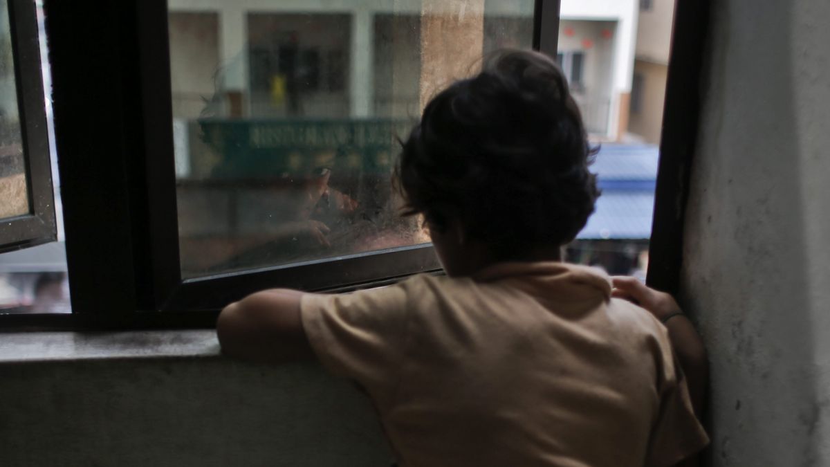 Aparece en Bogotá niño barranquillero que se había escapado por perder matemáticas En las últimas horas apareció en Bogotá un menor de 12 años que había sido reportado como desaparecido el pasado viernes en el barrio Universal, en Barranquilla.