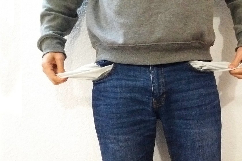 Más de 3.000 colombianos se declararon en quiebra durante 2021 La economía mostró una recuperación importante a lo largo de 2021, logrando un crecimiento del PIB de 10,6 %, la cifra más alta en su historia. Sin embargo, los números no son lo suficientemente satisfactorios para más de 3.000 colombianos que se declararon en quiebra.