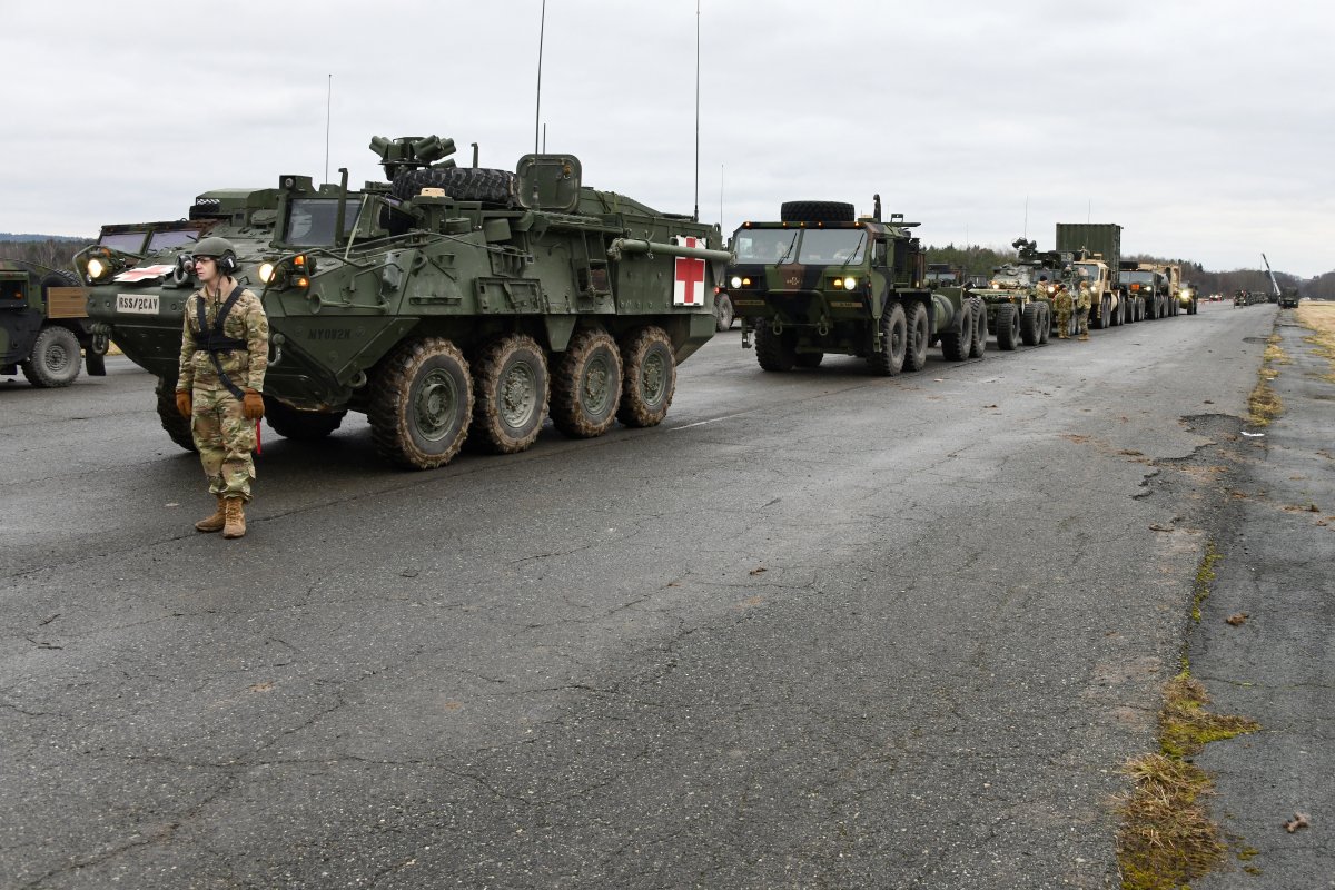 EEUU advierte de que Rusia puede invadir Ucrania en cuestión de días 3 EEUU advierte de que Rusia puede invadir Ucrania en cuestión de días Estados Unidos afirmó el viernes que Rusia puede invadir a Ucrania antes de que finalicen los Juegos Olímpicos el 20 de febrero, reviviendo el fantasma de una guerra en Europa, en una dramática escalada que siguió a una intensa fase diplomática.